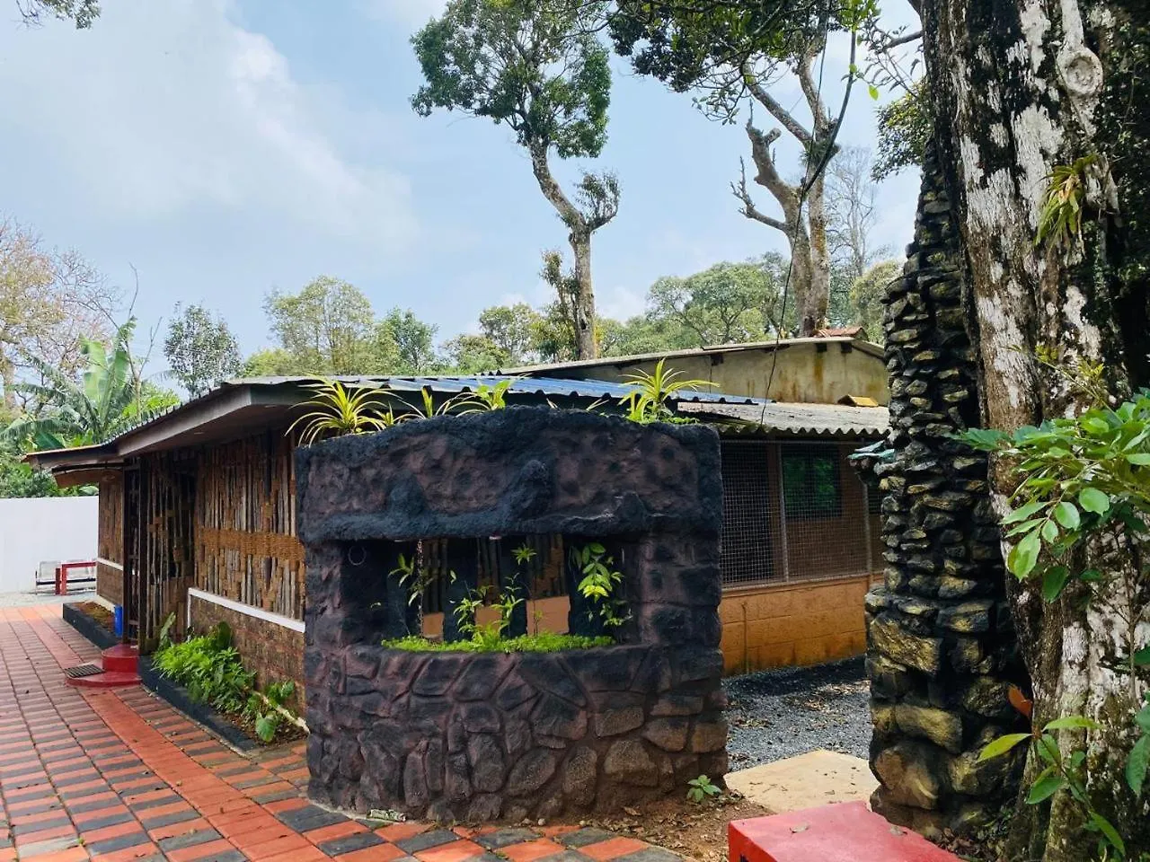 Wild Wind Homestay Munnar 0*,  India